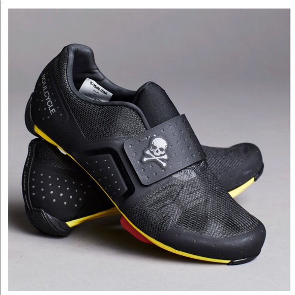 soulcycle black legend cycling shoe
